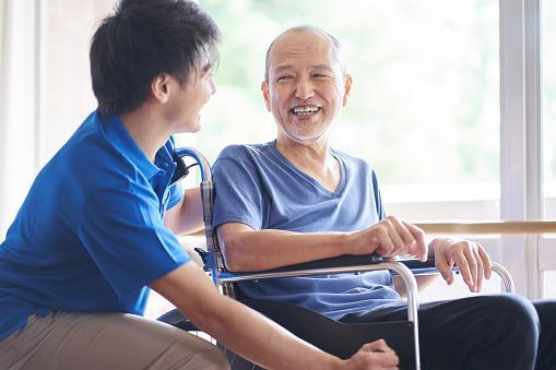 株式会社ゆう ナーシングホームなつれ　白石館　日勤　介護福祉士　求人